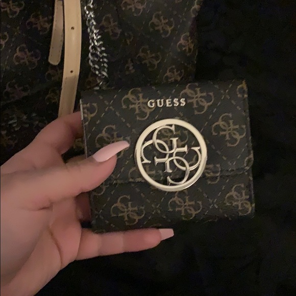 Guess bag and wallet 2 in 1 - Picture 5 of 8